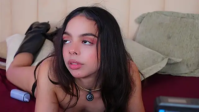 دردشة BambiRoses الجنسية المباشرة