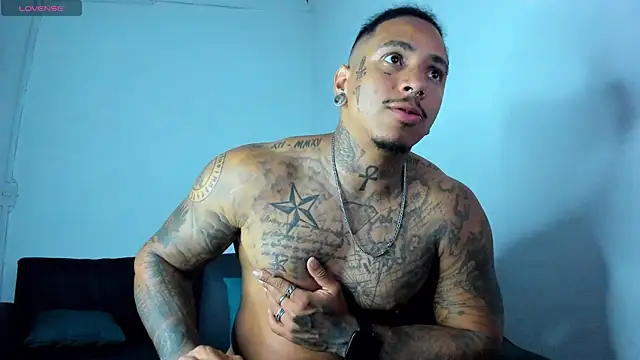 แชท XXX สดของ David_tatto1