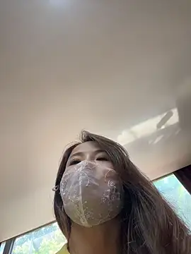 kiss_loo লাইভ XXX চ্যাট