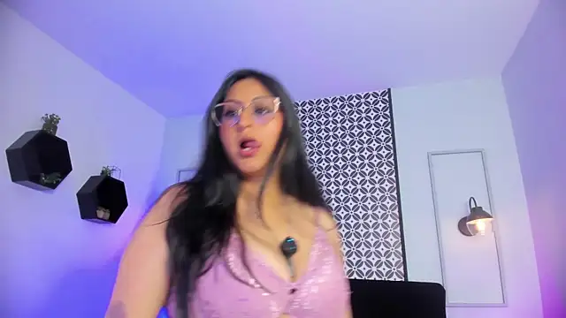 Amber_gold_ Adlı Modelin Canlı XXX Sohbeti