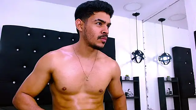 Chat XXX ao vivo de Dannesh_