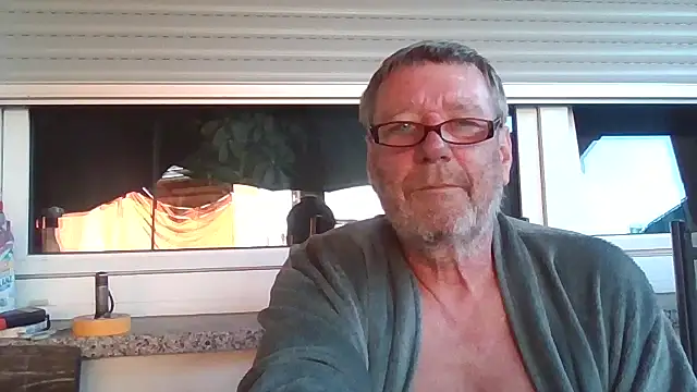 Chatroom XXX en direct de herry150