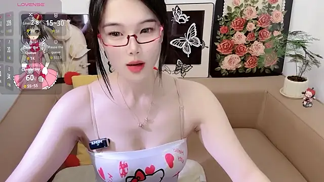 XXX chat uživo modela T-TeaR
