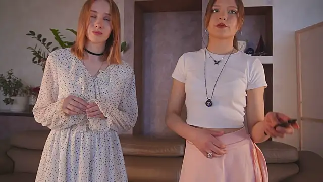 HelaineLube's Webcam Show