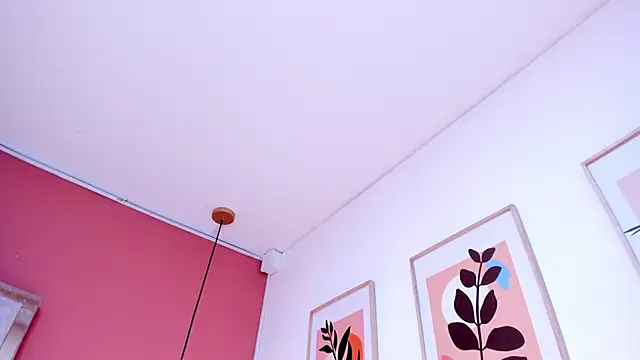 Chat XXX en directo de Zamira_Taylor