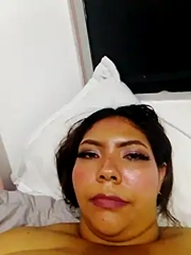 Izel_'s Live XXX Chat