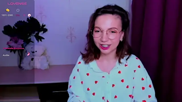 KindHazelHere_'s Live XXX Chat