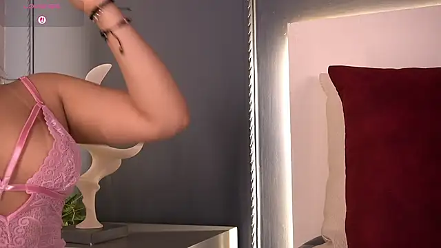 XXX chat uživo modela MiaKay1