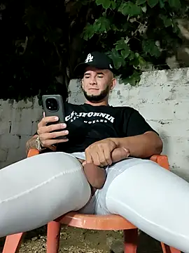 PIGHIGHDIRTY_p0 élő XXX-chatje