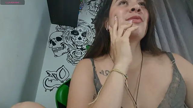 Chat +18 de ImSophieFox ao vivo