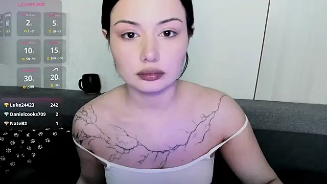 Dark_Moni's Live XXX Chat
