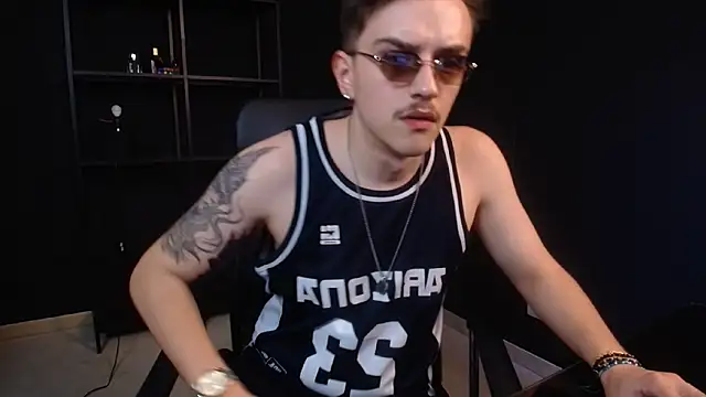 FelixStarkk 现场XXX聊天