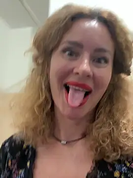 Tania201243 Chat XXX in diretta