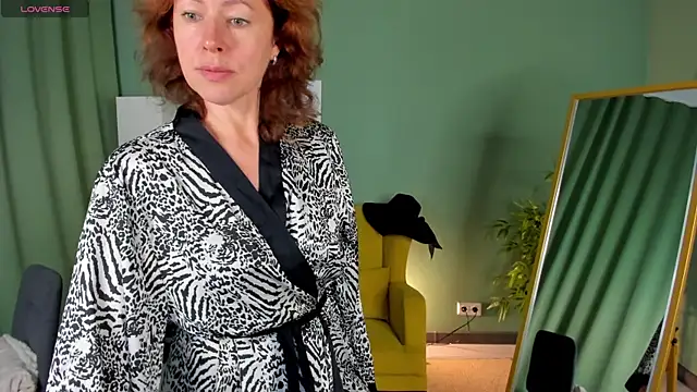 LeticiaRomano Live XXX-Chat