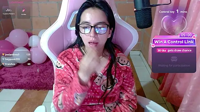צ'אט XXX בשידור חי של Maggie_Fox3