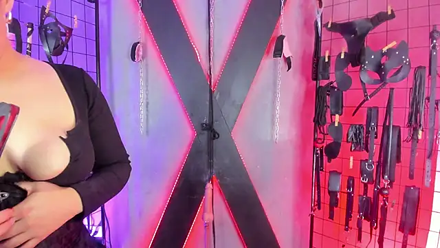 IzobethAri_BDSM Obrolan Langsung XXX