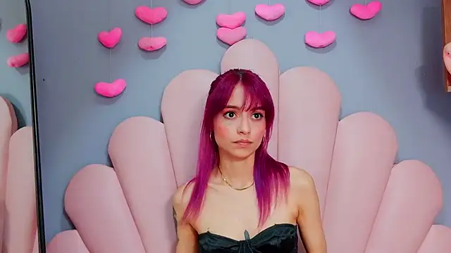luci_miller Adlı Modelin Canlı XXX Sohbeti
