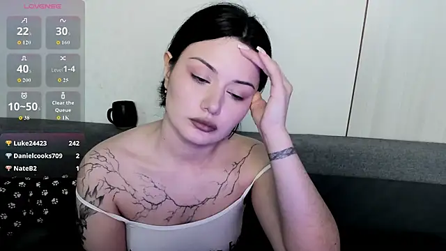 Онлайн чат XXX Dark_Moni