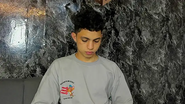 Czat XXX na żywo – cameron_lux77