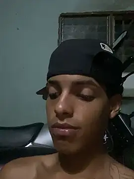 Aleexxx_2005 লাইভ XXX চ্যাট
