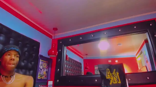 XXX chat uživo modela AndyCat3_