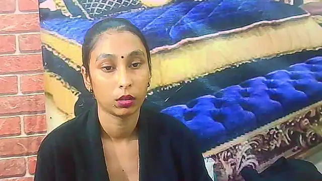 IndianSexyButt Chat XXX live