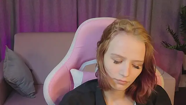 AliceJohansone Live XXX-chat