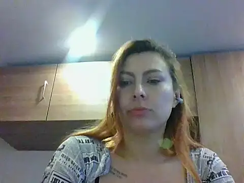 AnnyaEvans Chat XXX in diretta
