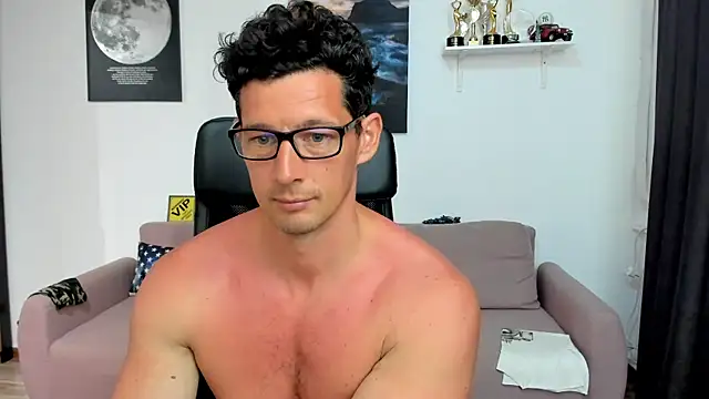 BrutusK08 라이브 XXX 채팅