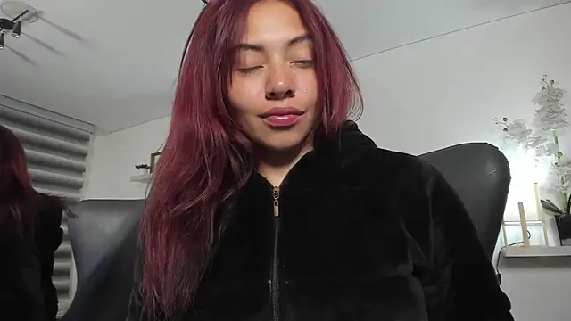 melanie_roux__n Live XXX chat