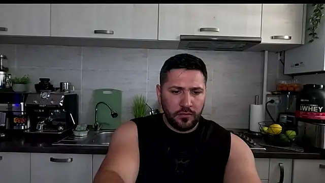 XXX chat uživo modela Gold_Alpha_Boy