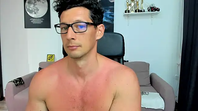 BrutusK08 Live XXX-Chat