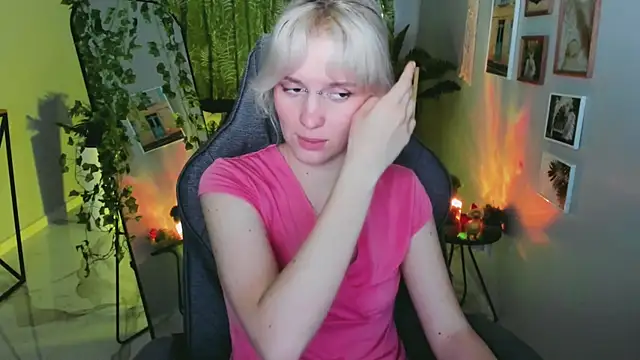 BethanyCloud's Live XXX Chat