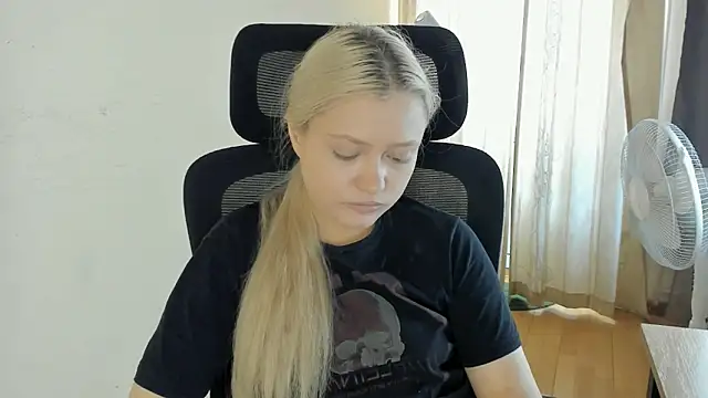 MidnightPoise Live XXX-Chat