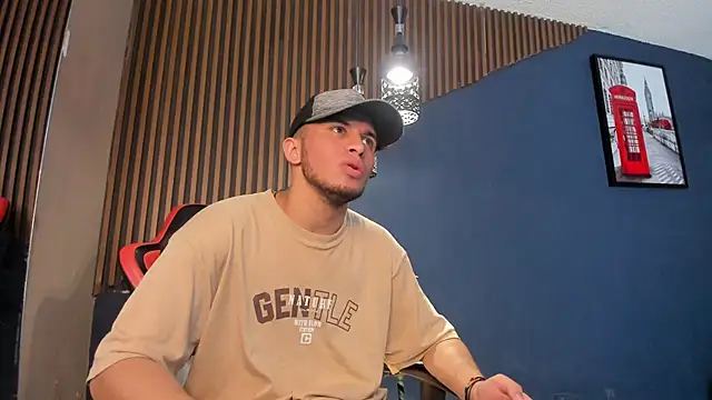 XXX chat uživo modela TomasDuquee