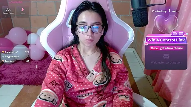 Онлайн чат XXX Maggie_Fox3