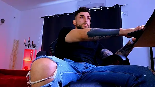 XXX chat uživo modela MightyAaron66
