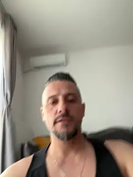 InsaneMattt Adlı Modelin Canlı XXX Sohbeti