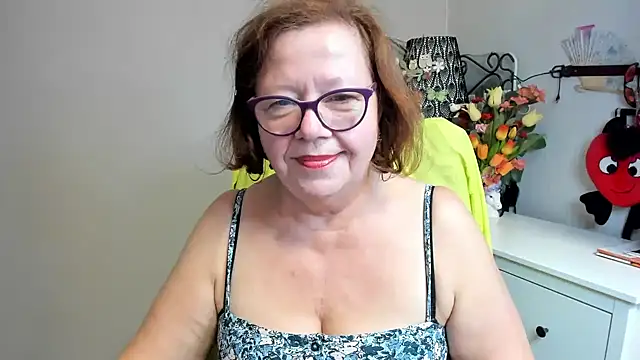 Adelewildx's Live XXX Chat