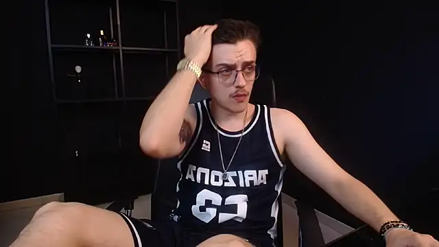 Chat XXX Live FelixStarkk