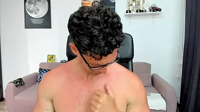 BrutusK08 Chat XXX live