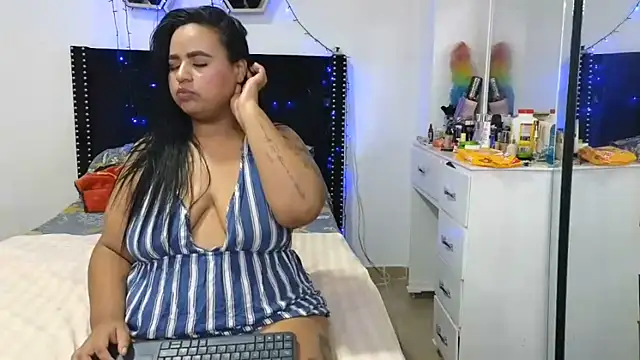charlotte_077 即時 XXX 聊天
