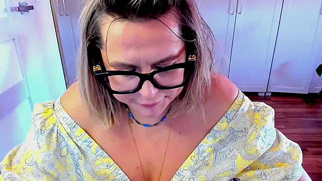 teaseDiana's Live XXX Chat