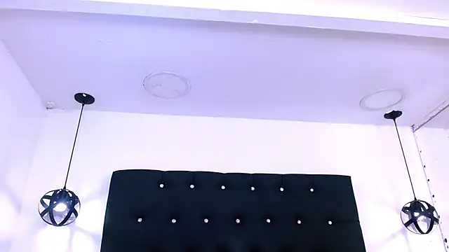 Chat +18 de Dannesh_ ao vivo