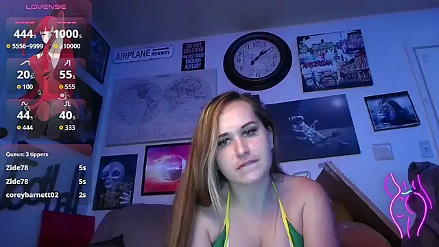 XXX chat uživo modela BabyDukes