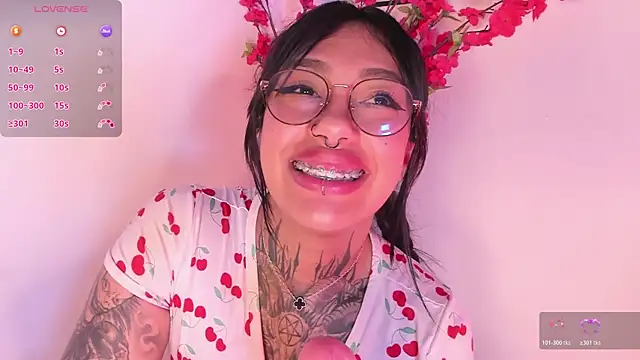 Chat +18 de Akari1_Mischief ao vivo