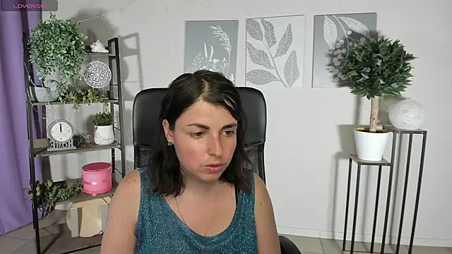 MartaEdams 现场XXX聊天