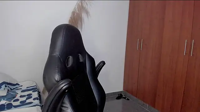 Pier_Simons Show in webcam