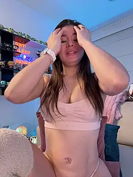 Sharon_07 Adlı Modelin Canlı XXX Sohbeti