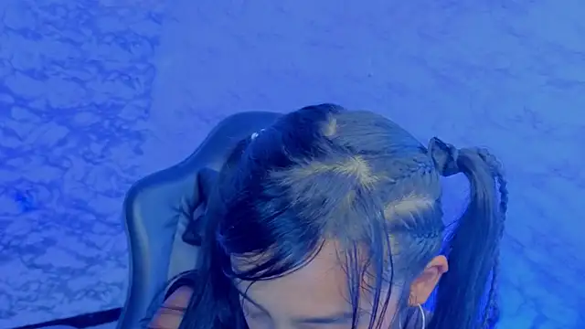 Chat XXX en directo de Adarasuri_v